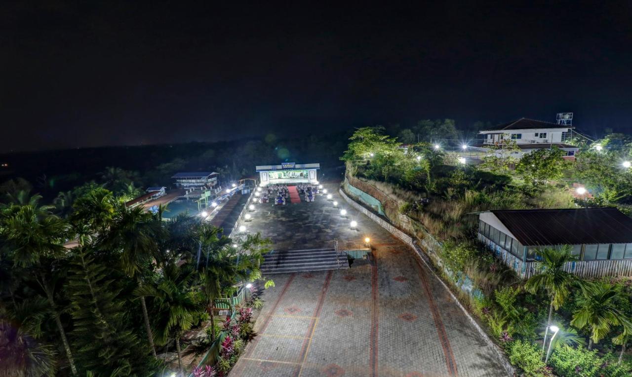 Treebo Trend Pratham Inn Resorts Kundapur Bagian luar foto