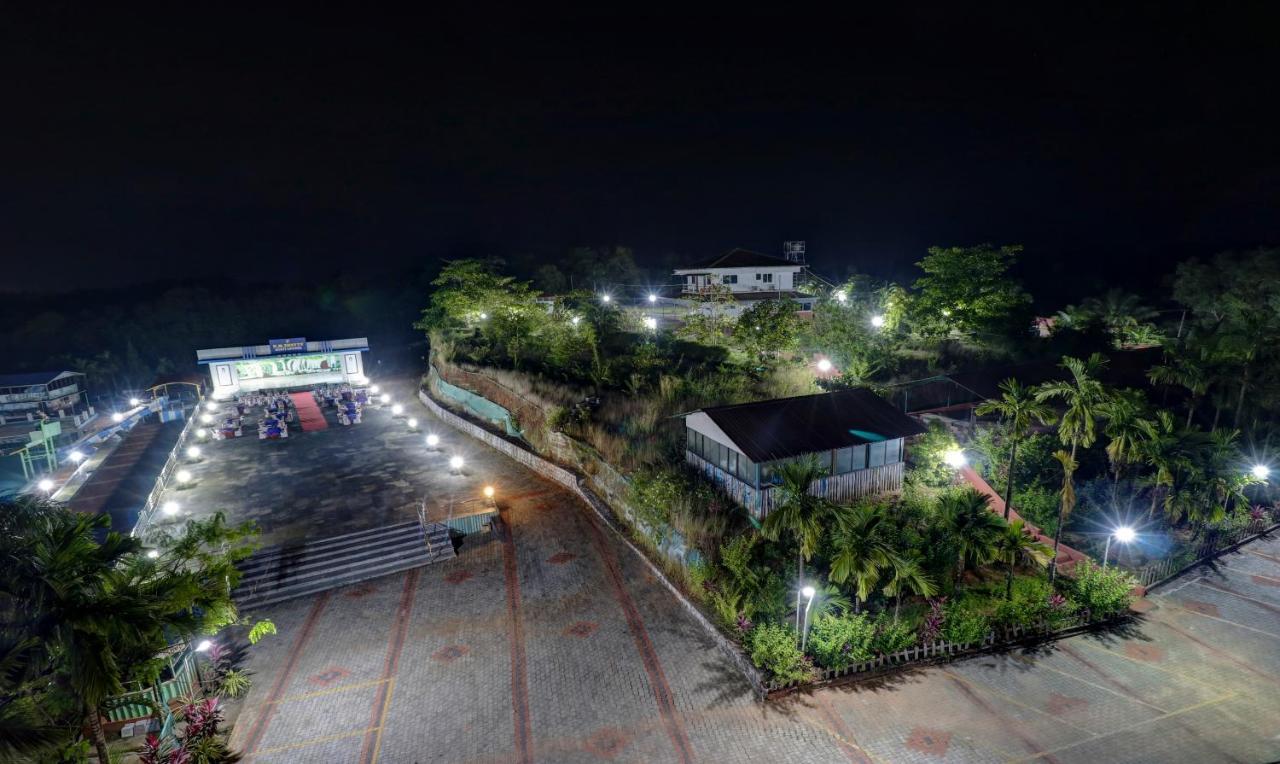 Treebo Trend Pratham Inn Resorts Kundapur Bagian luar foto